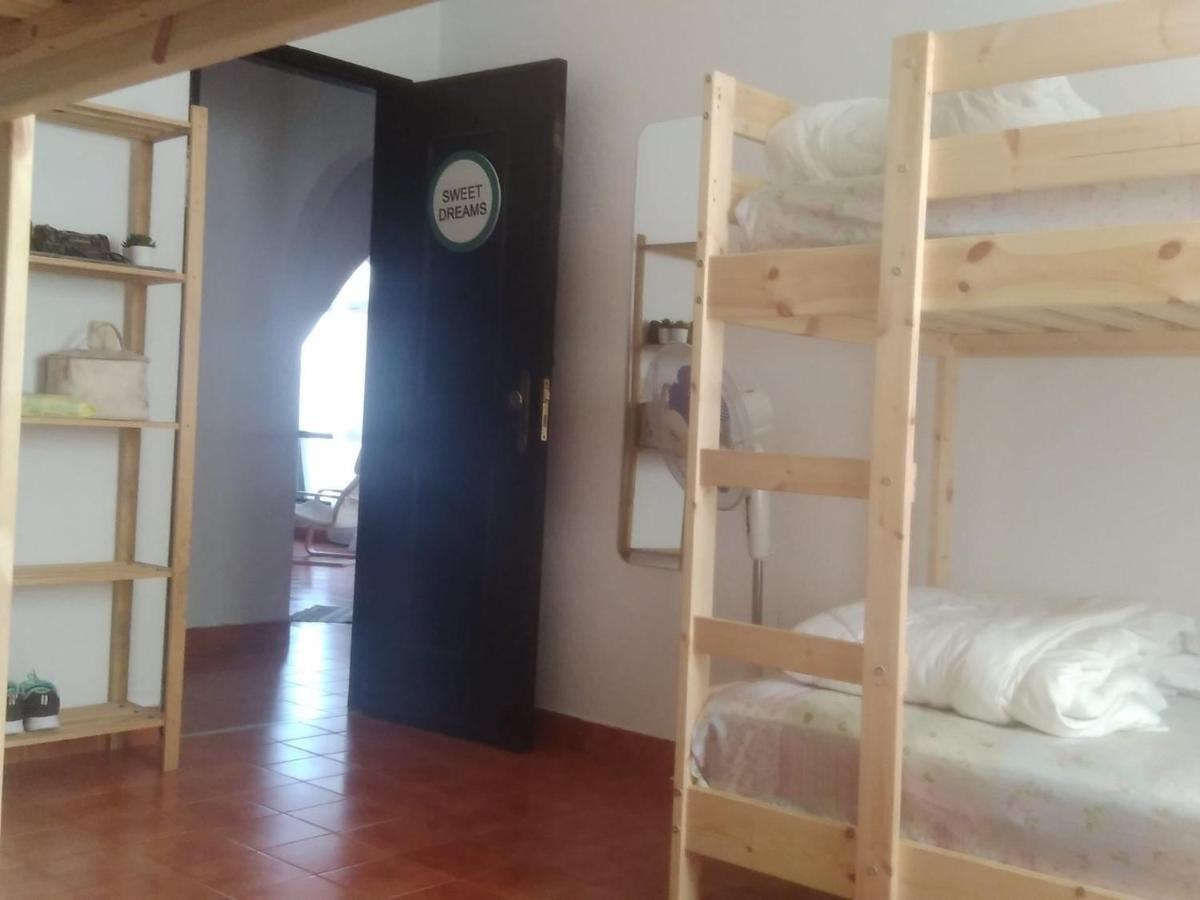 Aroeira  Backpackers Hostel Fonte Da Telha מראה חיצוני תמונה